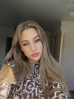 Emilia escort en Dubái