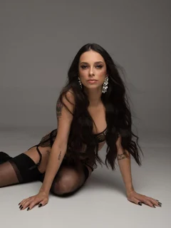 Monique escort en Dubái